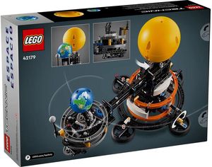 LEGO TECHNIC PLANET EARTH AND MOON IN ORBIT [42179]