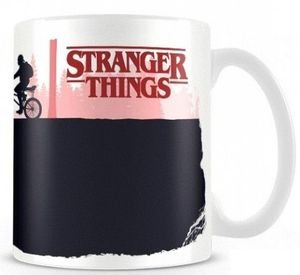 PYRAMID STRANGER THINGS - UPSIDE DOWN HEAT CHANGING MUG (315ML) (SCMG25280)